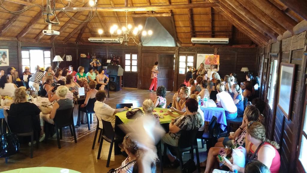 Las Curiosas Hotel Avia Terai Kültér fotó